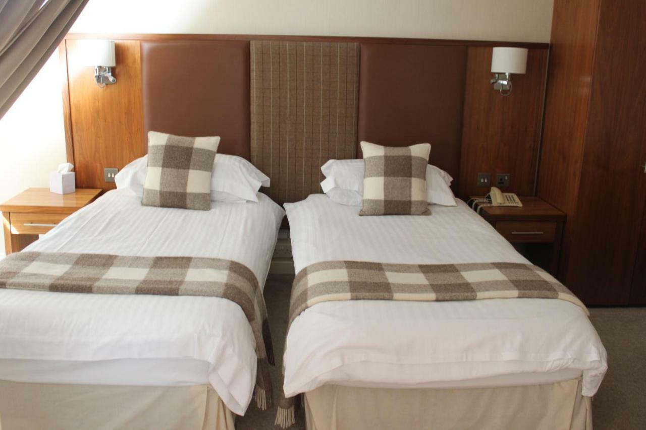 Mackays Hotel Wick  Bagian luar foto